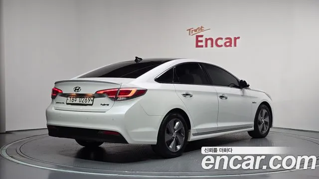 Hyundai Sonata — фото 2