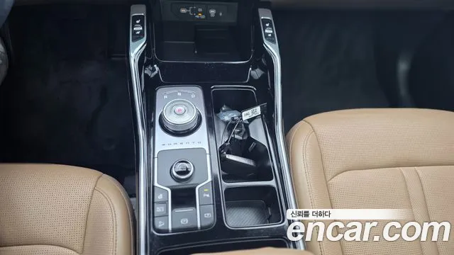 Kia Sorento — фото 12