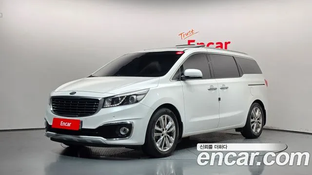 Kia Carnival — фото 1