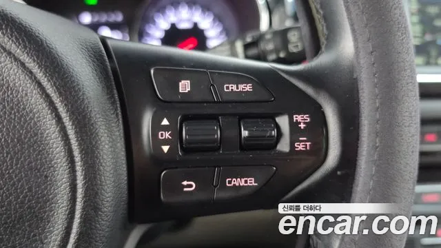Kia Carnival — фото 15