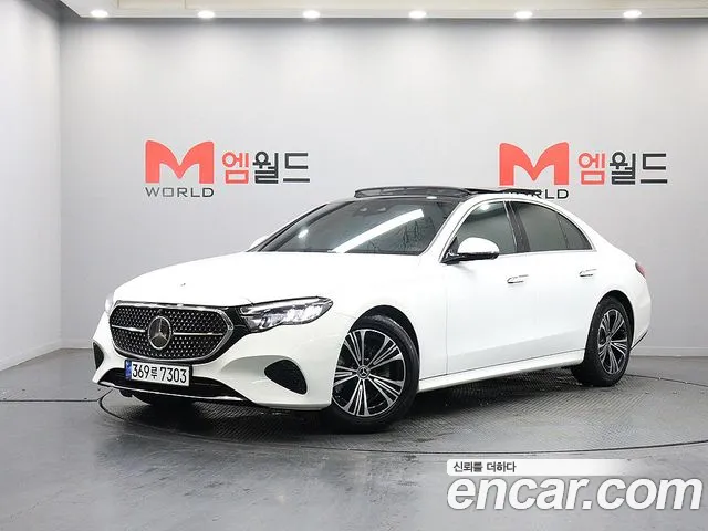 Mercedes-Benz E-Class — фото 1