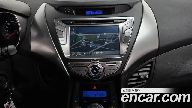 Hyundai Avante — фото 13