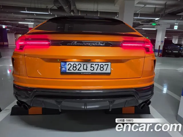 Lamborghini Urus — фото 2