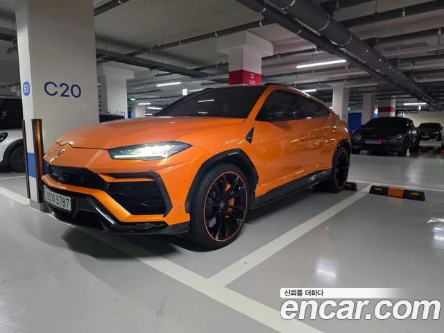 Lamborghini Urus — фото 3