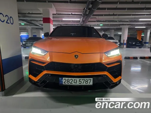 Lamborghini Urus — фото 4