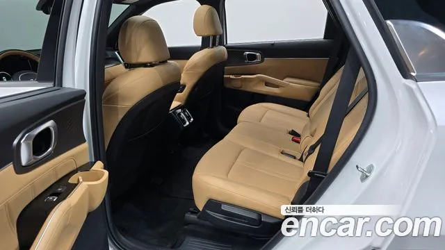 Kia Sorento — фото 12