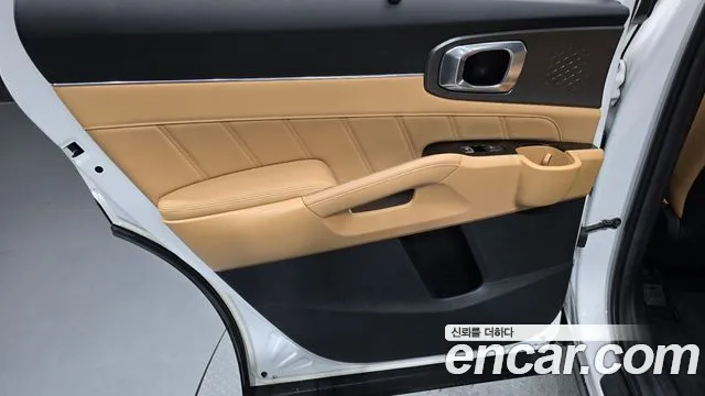 Kia Sorento — фото 25