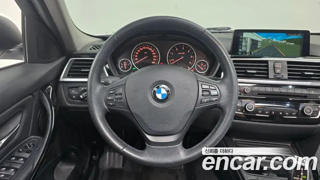 BMW 3-Series — фото 13