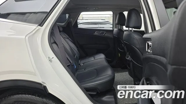 Kia Sportage — фото 11