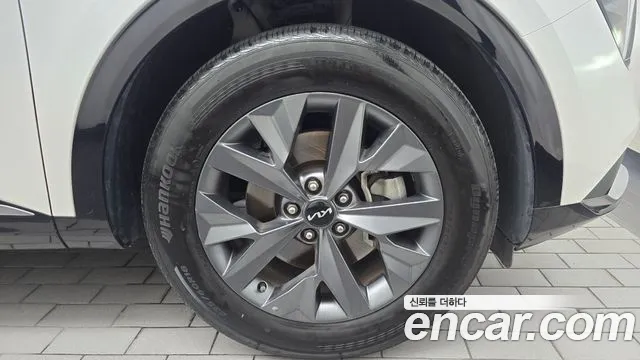 Kia Sportage — фото 21