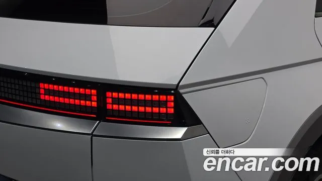 Hyundai Ioniq 5 — фото 23