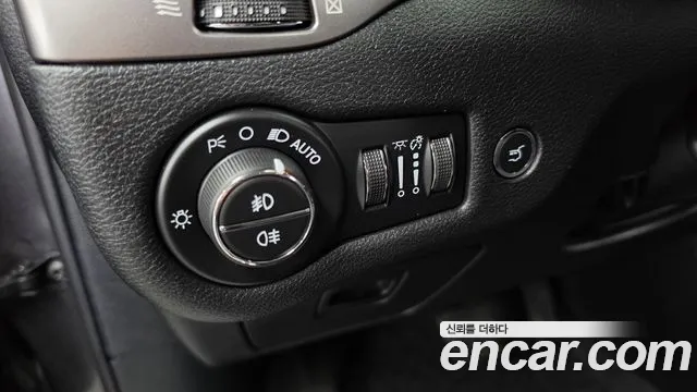 Jeep Cherokee — фото 28