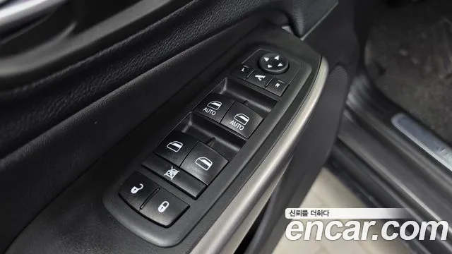 Jeep Cherokee — фото 35