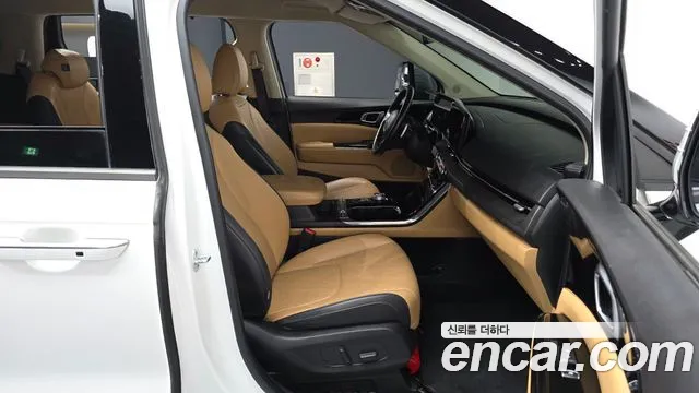 Kia Carnival — фото 11