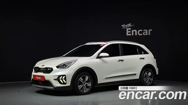 Kia Niro — фото 1