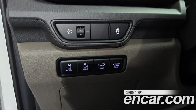 Kia Carnival — фото 19