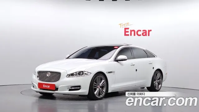 Jaguar XJ — фото 1