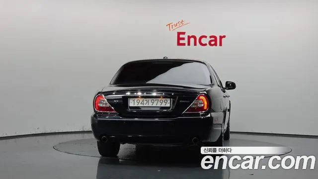 Jaguar XJ — фото 4