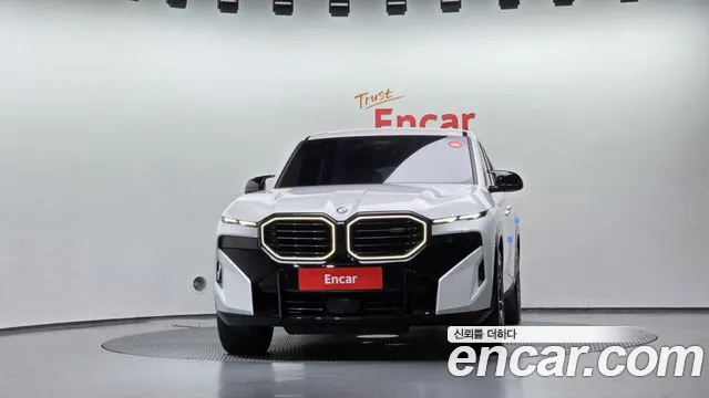 BMW XM — фото 3