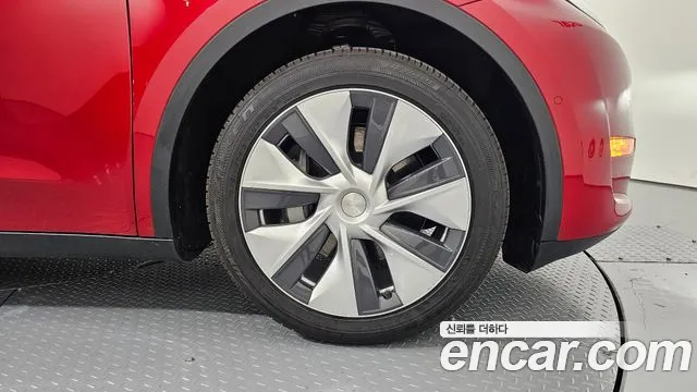 Tesla Model Y — фото 22