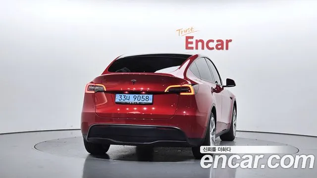 Tesla Model Y — фото 4