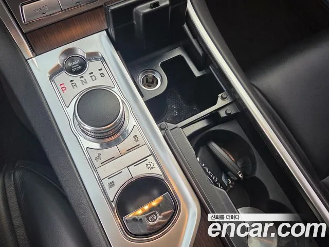 Jaguar XF — фото 9
