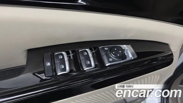 Kia Carnival — фото 11