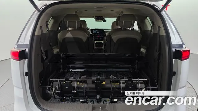 Kia Carnival — фото 29