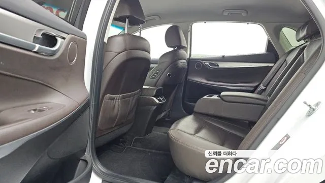 Hyundai Grandeur — фото 11
