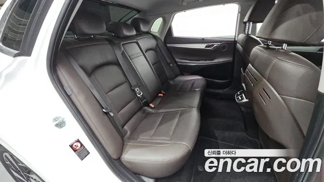 Hyundai Grandeur — фото 10