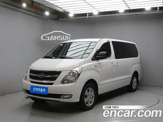 Hyundai Starex — фото 1