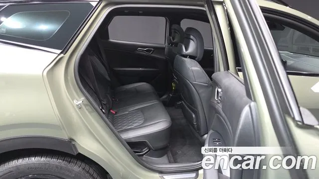 Kia Sportage — фото 12