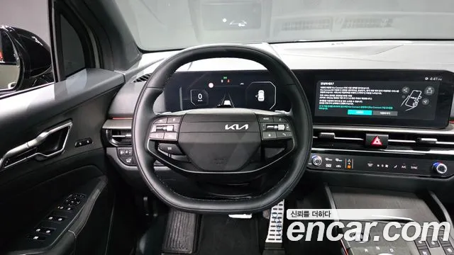 Kia Sportage — фото 13