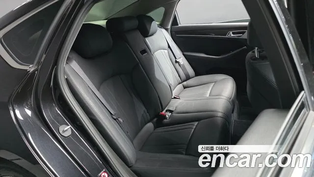 Genesis G80 — фото 11