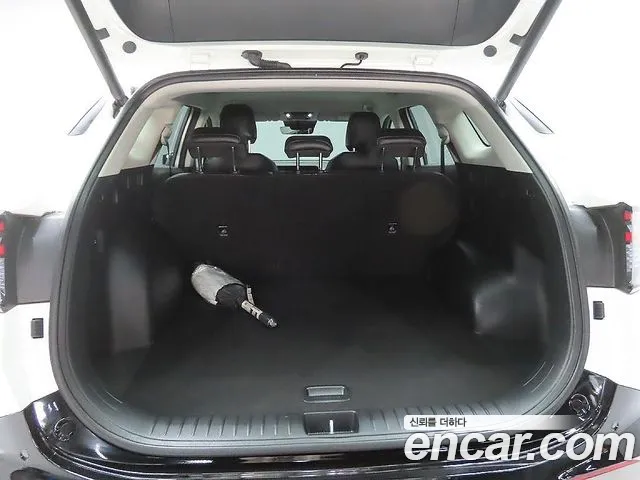 Kia Sportage — фото 11