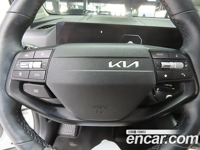 Kia Sportage — фото 13