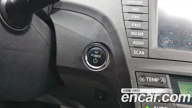 Toyota Prius — фото 18