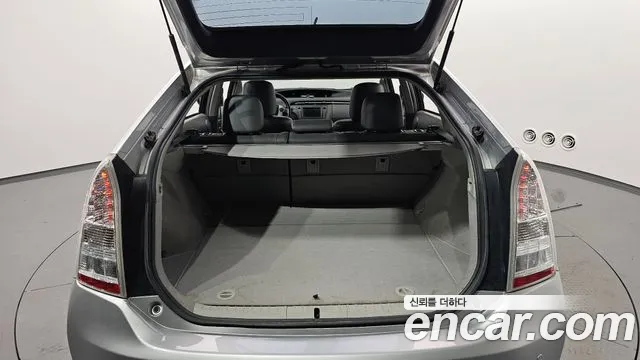 Toyota Prius — фото 20