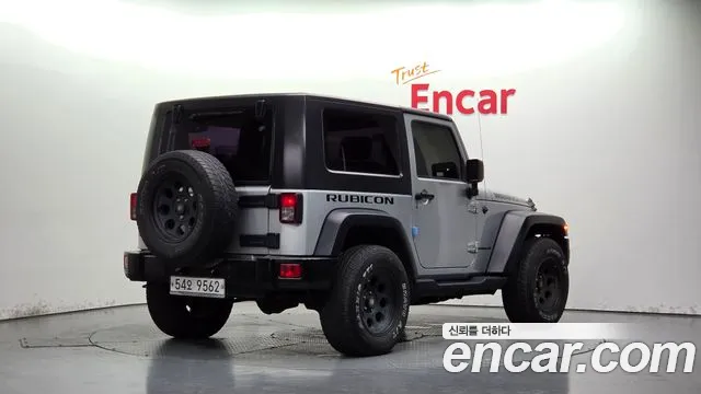 Jeep Wrangler — фото 2