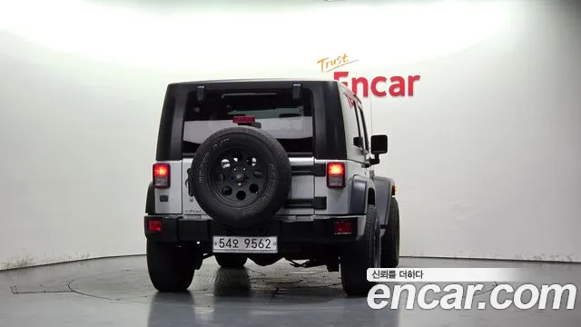 Jeep Wrangler — фото 4