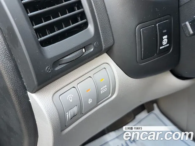 Kia Carnival — фото 14