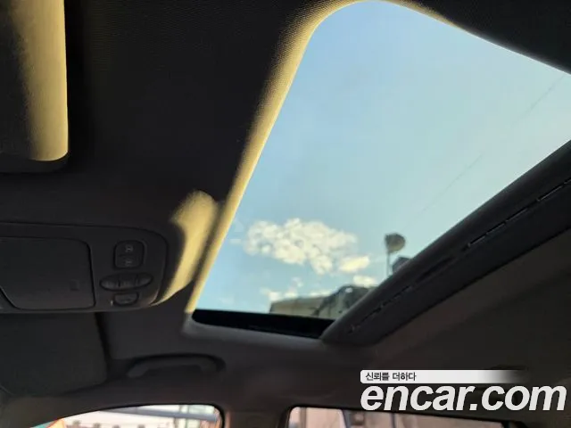 Kia Carnival — фото 20
