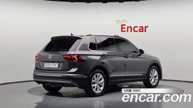 Volkswagen Tiguan — фото 2