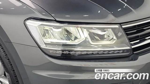 Volkswagen Tiguan — фото 22