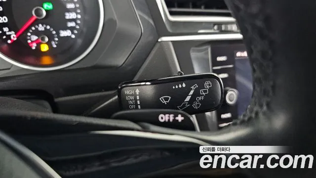 Volkswagen Tiguan — фото 29