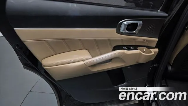 Kia Sorento — фото 25