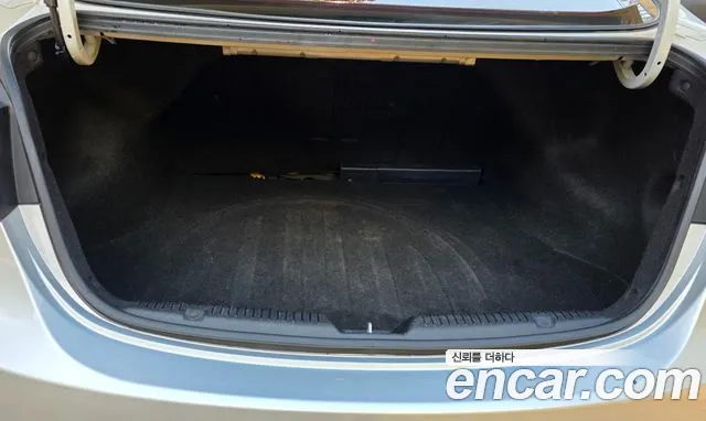 Hyundai Avante — фото 12