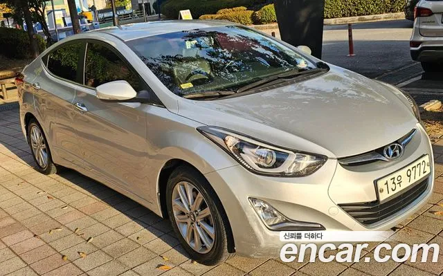 Hyundai Avante — фото 3