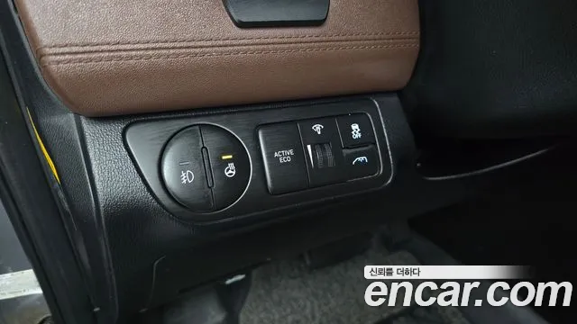 Hyundai Starex — фото 16