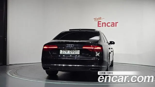 Audi A8 — фото 4